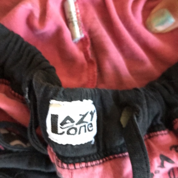 Black and hot pink Panama pants with bears on them. Front black pocket. - Picture 4 of 6